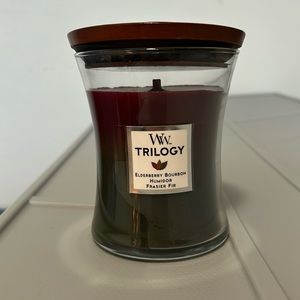 Brand new Wood Wick 9.7 ounce candle. Hearthside scented candle